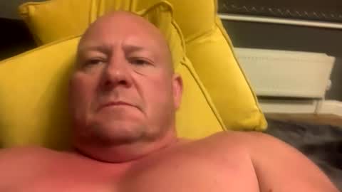 col4nows online show from 10/13/25, 09:37