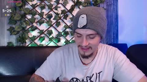 Snapshot of colby_scott chatting on 01/26/25, 11:06 Colby Scott online show from 01/26/25, 11:06