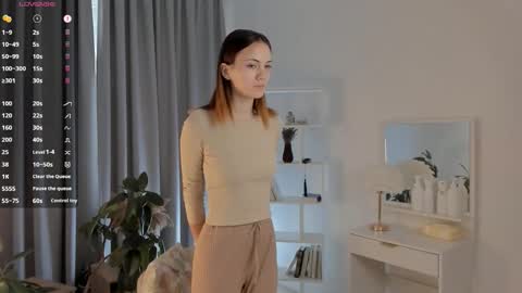 Snapshot of colbymcroberts chatting on 09/11/25, 01:17 Carry online show from 09/11/25, 01:17