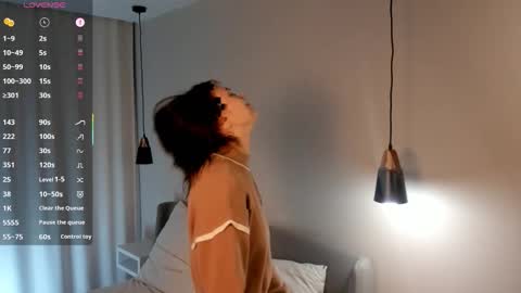 Snapshot of colbymcroberts chatting on 10/08/25, 01:14 Carry online show from 10/08/25, 01:14