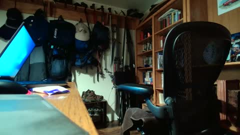 colchuck online show from 03/12/25, 01:19