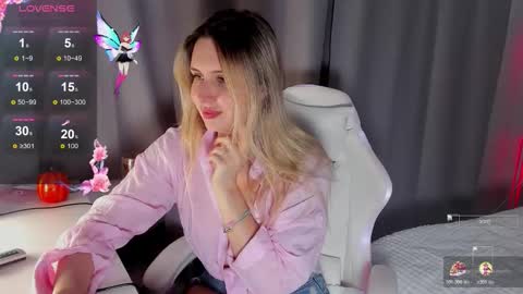 Snapshot of coldcherryeclipse chatting on 10/26/25, 08:48 coldcherryeclipse online show from 10/26/25, 08:48