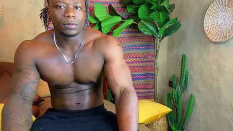 Snapshot of colethunder chatting on 12/17/24, 10:32 ColeThunder online show from 12/17/24, 10:32