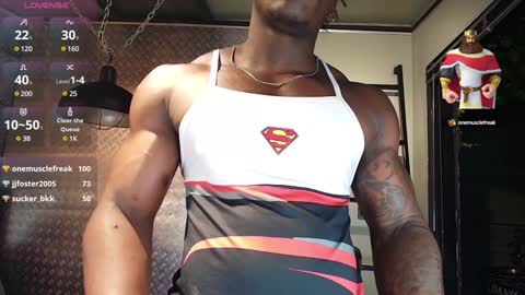 Snapshot of colethunder chatting on 01/10/25, 01:32 ColeThunder online show from 01/10/25, 01:32