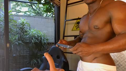 Snapshot of colethunder chatting on 01/12/25, 10:54 ColeThunder online show from 01/12/25, 10:54