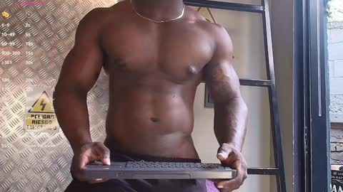 Snapshot of colethunder chatting on 01/15/25, 07:23 ColeThunder online show from 01/15/25, 07:23