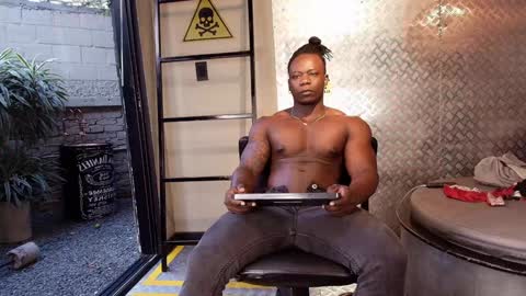 Snapshot of colethunder chatting on 01/23/25, 10:33 ColeThunder online show from 01/23/25, 10:33