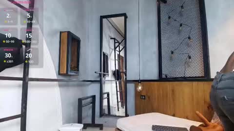 Snapshot of colethunder chatting on 03/06/25, 08:27 ColeThunder online show from 03/06/25, 08:27