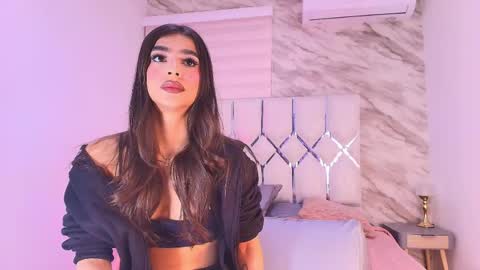 colett online show from 04/06/26, 11:55