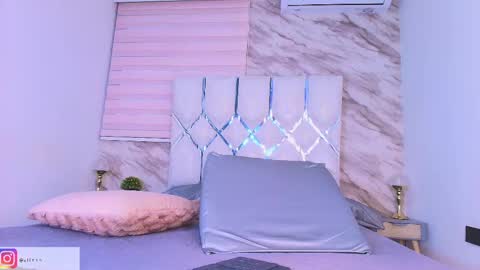 colett online show from 04/18/26, 12:20