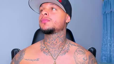 colin_fox1 online show from 03/20/26, 02:38