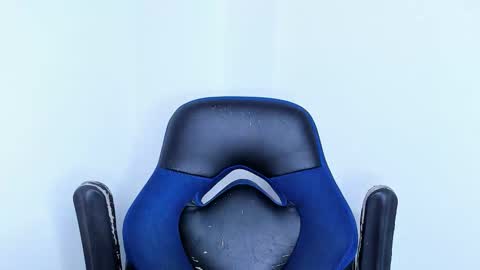 colin_fox1 online show from 03/24/26, 12:37