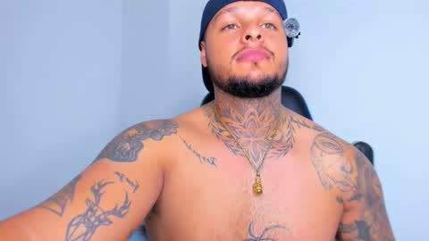 colin_fox1 online show from 03/27/26, 01:44