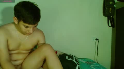 colin_valentina1 online show from 12/24/24, 06:50