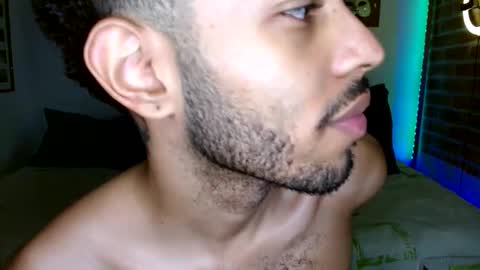 Snapshot of colinlatinbrown chatting on 02/05/25, 03:34 IG online show from 02/05/25, 03:34