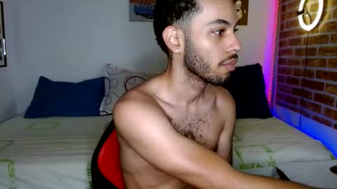 Snapshot of colinlatinbrown chatting on 02/06/25, 11:32 IG online show from 02/06/25, 11:32