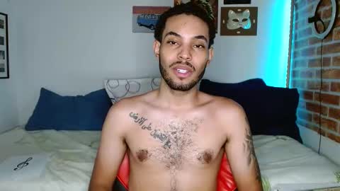 Snapshot of colinlatinbrown chatting on 02/09/25, 04:07 IG online show from 02/09/25, 04:07