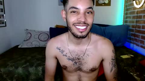 Snapshot of colinlatinbrown chatting on 02/27/25, 06:09 IG online show from 02/27/25, 06:09