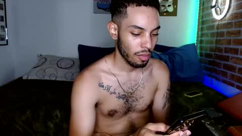 Snapshot of colinlatinbrown chatting on 02/28/25, 08:39 IG online show from 02/28/25, 08:39