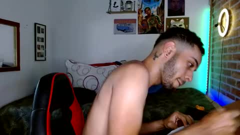 Snapshot of colinlatinbrown chatting on 03/05/25, 05:50 IG online show from 03/05/25, 05:50