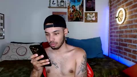 Snapshot of colinlatinbrown chatting on 03/09/25, 04:22 IG online show from 03/09/25, 04:22