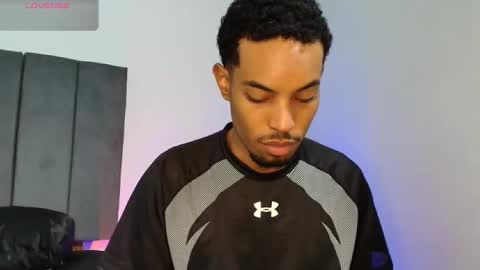 Snapshot of colinlatinbrown chatting on 10/31/25, 09:43 IG online show from 10/31/25, 09:43