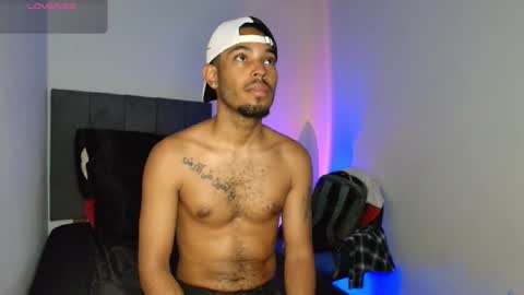 Snapshot of colinlatinbrown chatting on 11/02/25, 07:05 IG online show from 11/02/25, 07:05