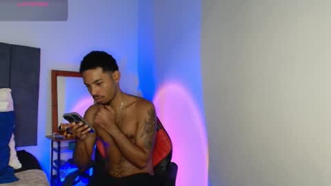 Snapshot of colinlatinbrown chatting on 11/10/25, 11:31 IG online show from 11/10/25, 11:31