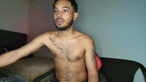 Snapshot of colinlatinbrown chatting on 12/16/25, 01:05 IG online show from 12/16/25, 01:05