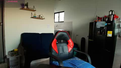 Snapshot of colinlatinbrown chatting on 01/07/26, 11:45 IG online show from 01/07/26, 11:45