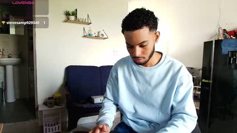 Snapshot of colinlatinbrown chatting on 01/15/26, 04:11 IG online show from 01/15/26, 04:11