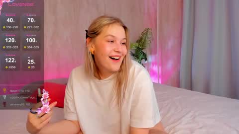 Collen Mon Tue Wed Thu Fri GMT 3 0300am - 0900am  online show from 02/18/25, 09:20