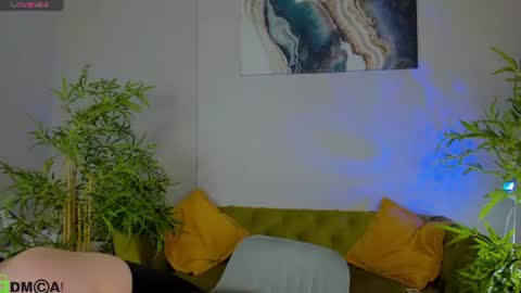 Snapshot of colleen_blake chatting on 06/15/26, 04:53 Collen Mon Tue Wed Thu Fri GMT 3 0300am - 0900am online show from 06/15/26, 04:53