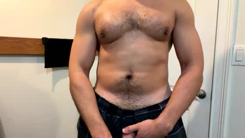 Snapshot of college_fundz chatting on 10/09/25, 03:37 Mikey online show from 10/09/25, 03:37