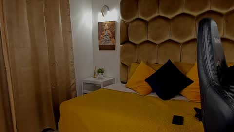 EMMETT COLLINS online show from 04/01/26, 05:19