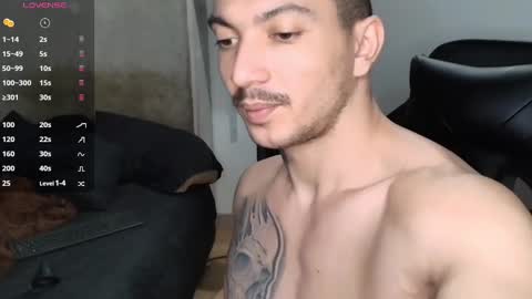 colombianmuscle8 online show from 12/31/24, 11:06