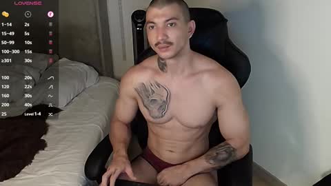 colombianmuscle8 online show from 02/03/25, 03:31