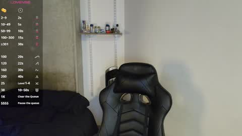 colombianmuscle8 online show from 04/04/26, 02:43