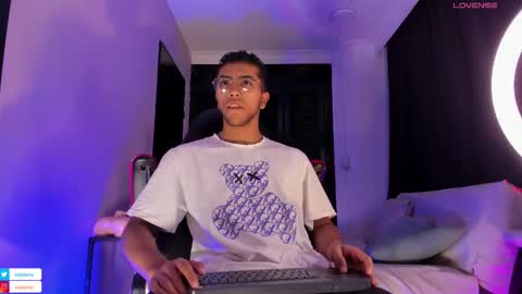 colstorw_ online show from 09/11/25, 10:26