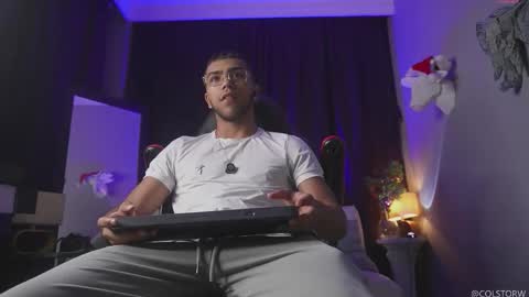 colstorw_ online show from 01/08/26, 09:55