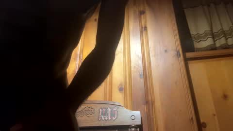 Snapshot of columbusohio614 chatting on 12/21/24, 12:49 Heavyd614 online show from 12/21/24, 12:49