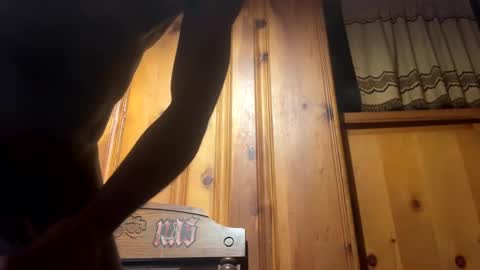 Snapshot of columbusohio614 chatting on 01/02/25, 11:52 Heavyd614 online show from 01/02/25, 11:52