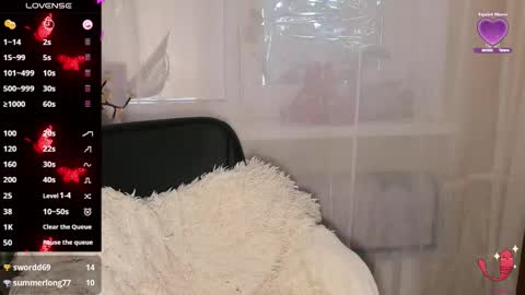 Mia online show from 12/03/25, 10:57