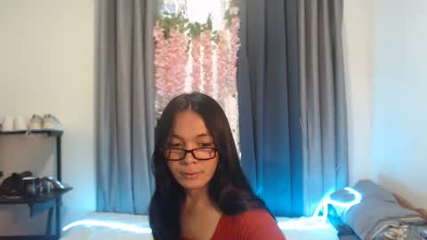 come_wet_me online show from 03/11/25, 05:05