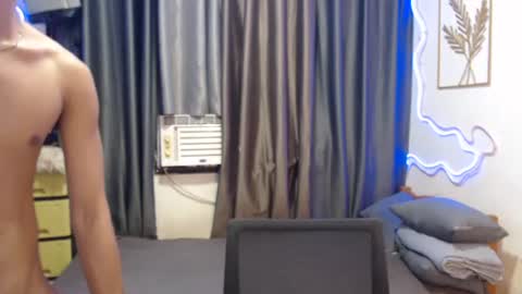 come_wet_me online show from 05/28/26, 01:14