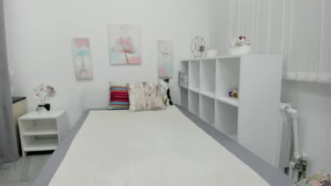 Camilla online show from 03/26/26, 04:07