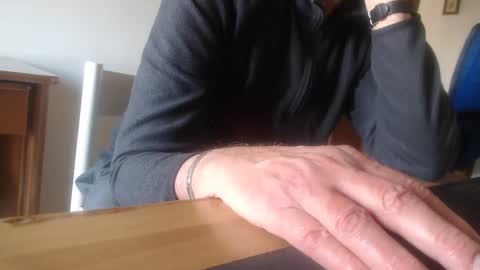 comemivuoi2 online show from 04/01/26, 03:42