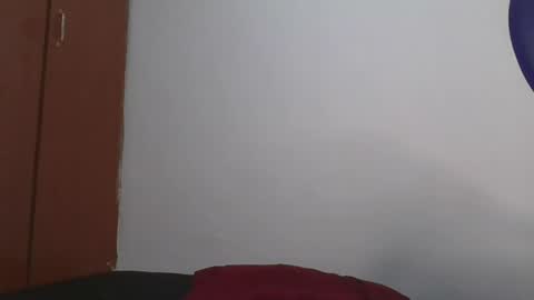 Snapshot of comicalcara chatting on 02/19/25, 03:27 Cara online show from 02/19/25, 03:27