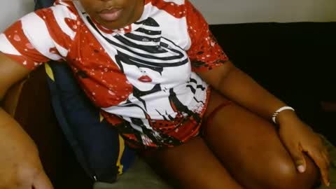 Snapshot of comicalcara chatting on 11/15/25, 09:50 Cara online show from 11/15/25, 09:50