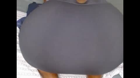 Snapshot of comicalcara chatting on 12/13/25, 11:21 Cara online show from 12/13/25, 11:21